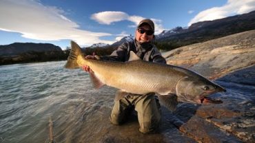 Fly Fishing for King (Chinook) Salmon in Argentina